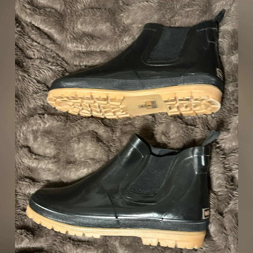 Woodstock Women's Rain Boots 9 Narrow